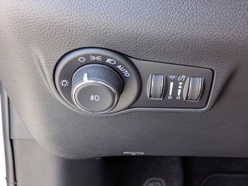 New 2026 Jeep Compass Latitude AWD/4WD image 15