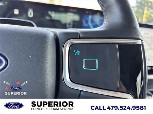 Used 2025 Ford Expedition Platinum AWD/4WD image 18