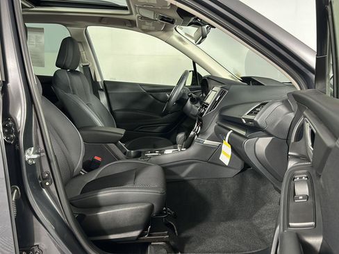 Used 2024 Subaru Forester Premium AWD/4WD image 29
