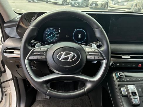 Used 2023 Hyundai Palisade Limited AWD/4WD image 18