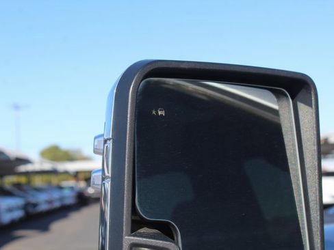 Used 2025 Chevrolet Silverado 2500 High Country w/ Technology Package image 16