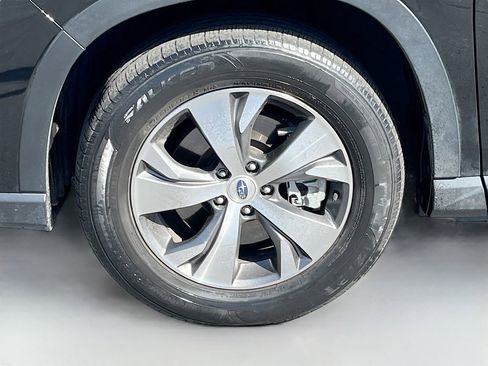 Used 2022 Subaru Ascent Premium w/ Convenience Package AWD/4WD image 32