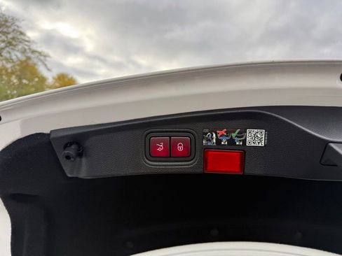 Certified 2023 Mercedes-Benz C 300 4MATIC Coupe image 27