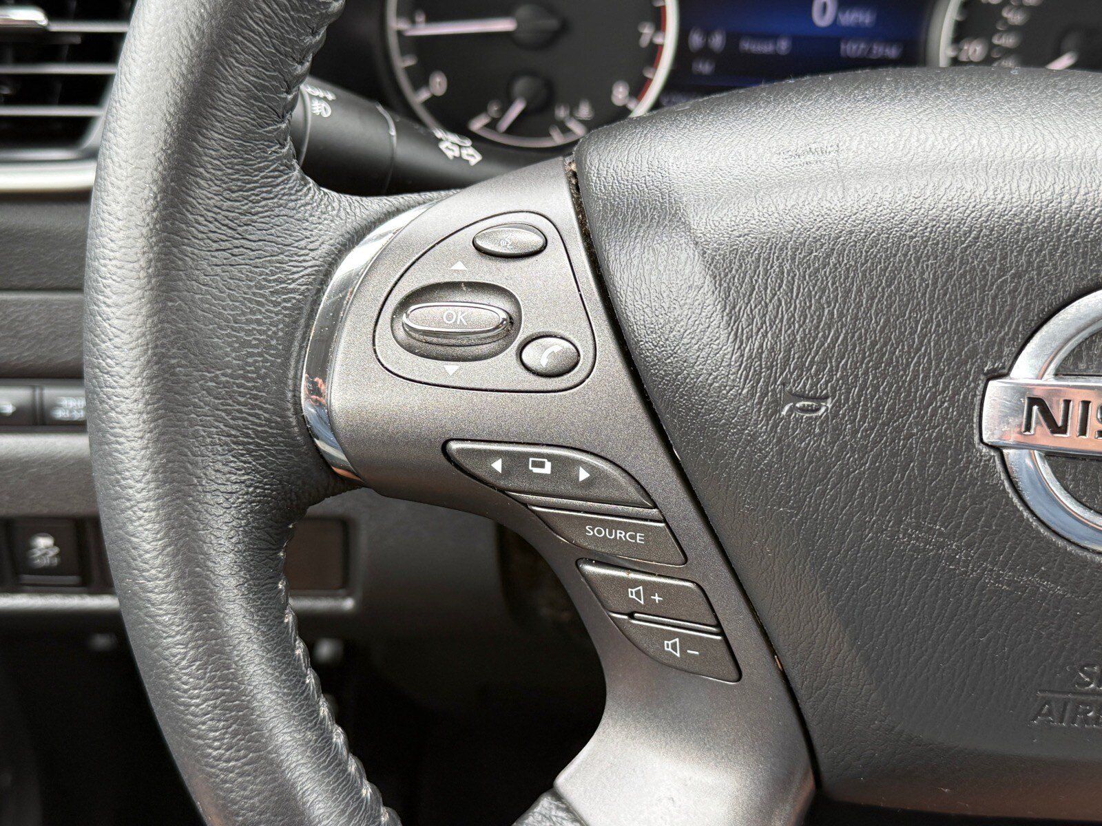 Used 2022 Nissan Murano SV w/ SV Midnight Edition Package AWD/4WD image 15