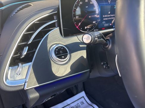 Used 2025 Mercedes-Benz E 350 4MATIC Sedan image 20