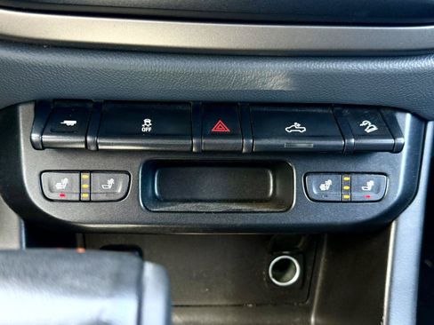 Used 2016 Chevrolet Colorado Z71 AWD/4WD image 22