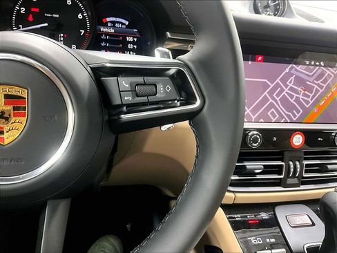 New 2026 Porsche Macan image 20