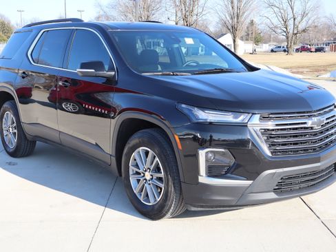 Used 2023 Chevrolet Traverse LT image 4