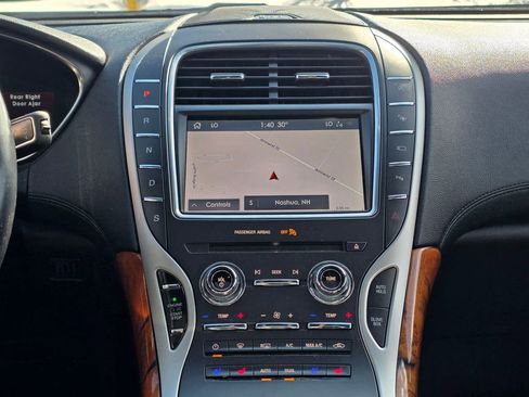 Used 2020 Lincoln Nautilus Reserve w/ Equipment Group 201A image 20