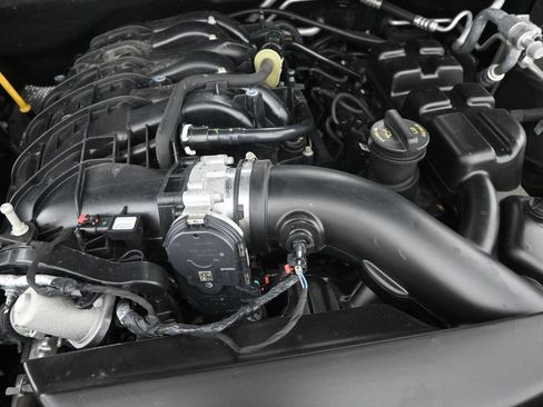 Used 2024 Dodge Durango GT RWD image 41