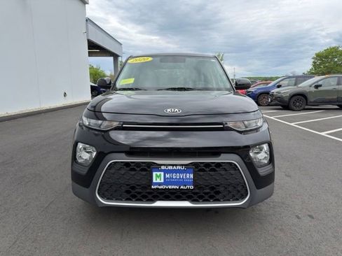Used 2021 Kia Soul LX FWD image 2