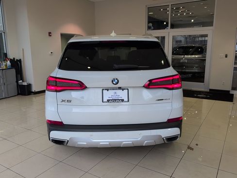 Used 2019 BMW X5 xDrive40i w/ Convenience Package image 4