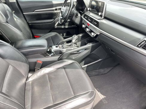Used 2021 Kia Telluride S FWD image 25
