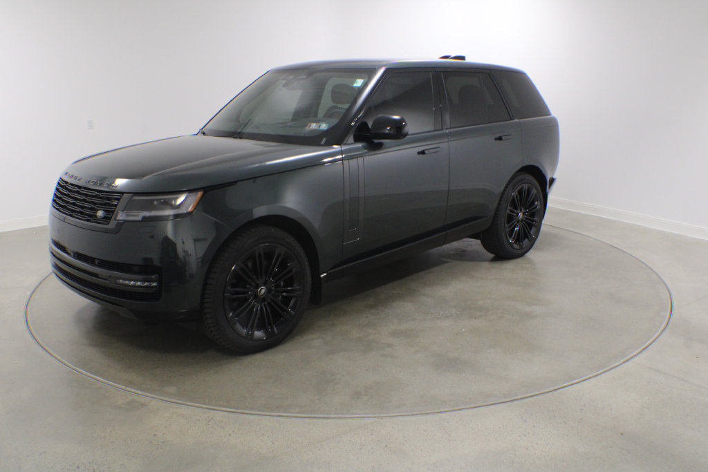 Certified 2025 Land Rover Range Rover SE AWD/4WD image 1