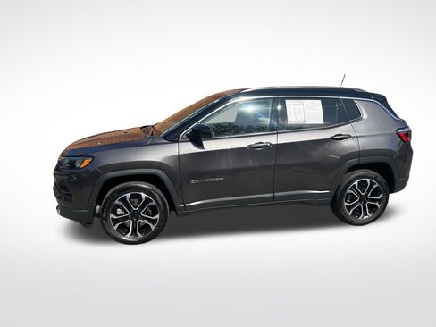 Used 2023 Jeep Compass Limited AWD/4WD image 2