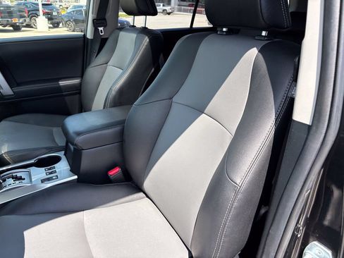 Used 2021 Toyota 4Runner SR5 Premium w/ Moonroof Package AWD/4WD image 20