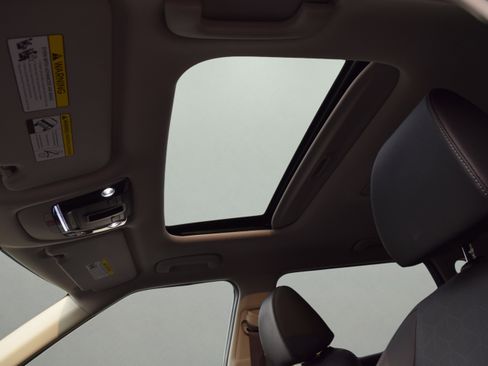 Used 2024 Kia Seltos EX image 10