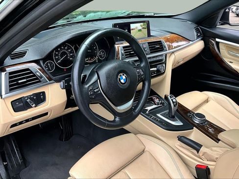 Used 2018 BMW 330i xDrive Sedan AWD/4WD image 17
