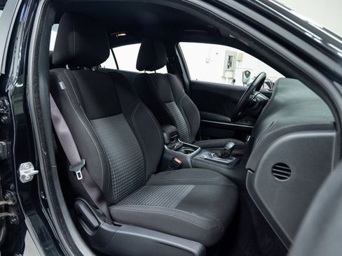 Used 2021 Dodge Charger SXT w/ Driver Convenience Group image 23