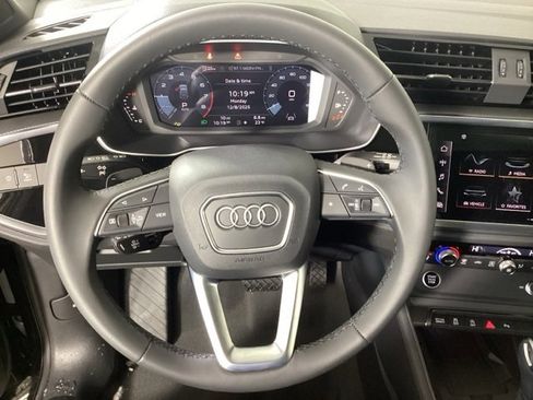 New 2025 Audi Q3 2.0T Premium image 28