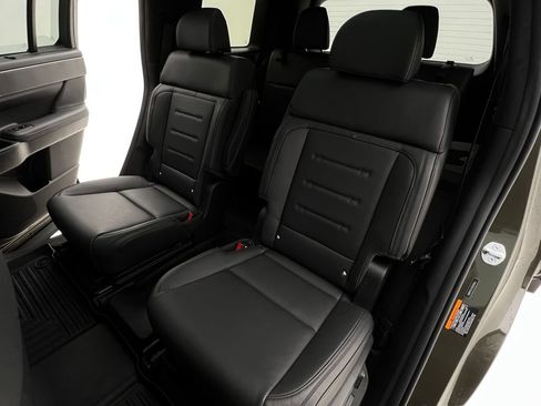 Used 2025 Hyundai Santa Fe Calligraphy image 18