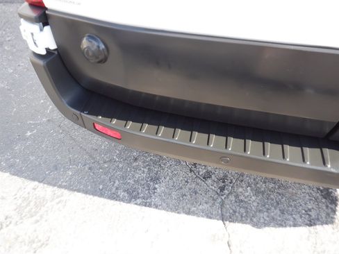 Used 2024 Ford Transit 350 XLT image 5