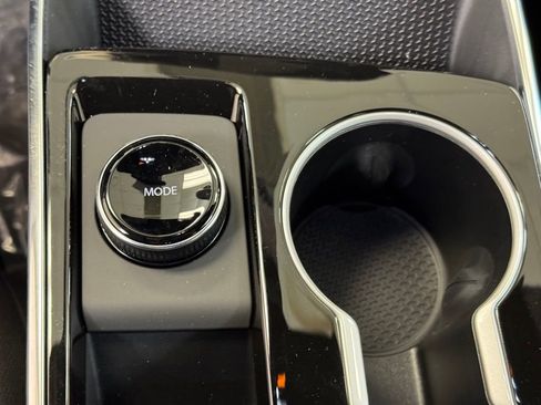 New 2026 Chevrolet Equinox LT w/ LPO, Floor Liner Package image 34