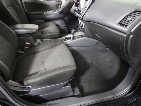 Used 2021 Mitsubishi Outlander Sport SE FWD image 27