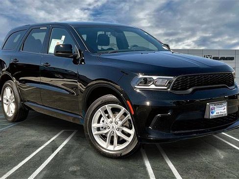 Certified 2025 Dodge Durango GT image 10