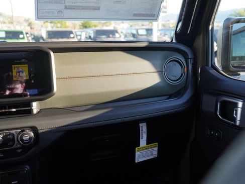 New 2026 Jeep Gladiator Mojave image 23