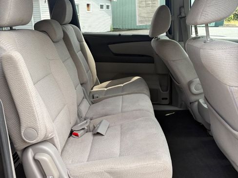 Used 2013 Honda Odyssey EX image 22