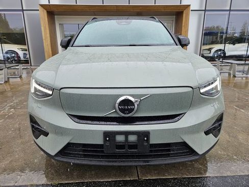 Used 2023 Volvo XC40 Recharge Ultimate w/ Protection Package Premier AWD/4WD image 2