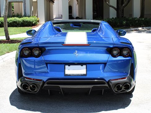 Certified 2022 Ferrari 812 GTS RWD image 8