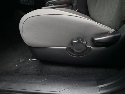 Used 2023 Toyota Tacoma SR AWD/4WD image 30