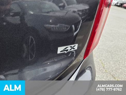 Used 2025 Kia Telluride S AWD/4WD image 11