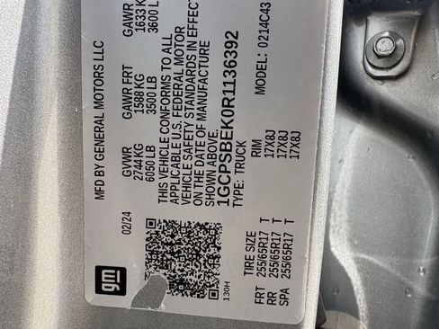 Used 2024 Chevrolet Colorado W/T image 26