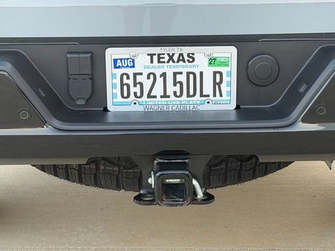 Used 2025 GMC Sierra 2500 AT4X AWD/4WD image 19