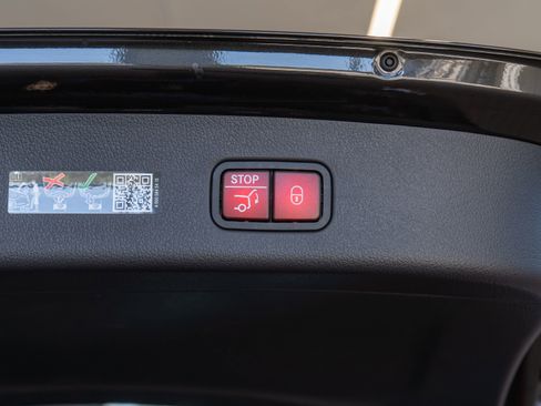 New 2026 Mercedes-Benz GLC 300 4MATIC image 35