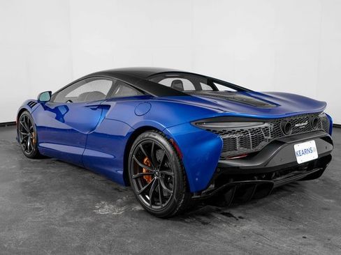 Used 2024 McLaren Artura Performance image 9