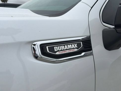 Used 2024 GMC Sierra 1500 Denali w/ Denali Reserve Package AWD/4WD image 3