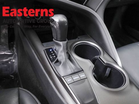 Used 2024 Toyota Camry SE image 13