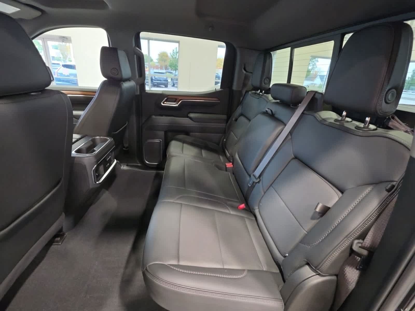 Used 2023 GMC Sierra 1500 Denali AWD/4WD image 35
