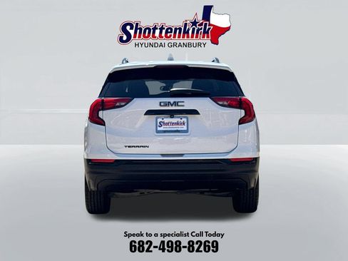 Used 2021 GMC Terrain SLE w/ Driver Convenience Package FWD image 6