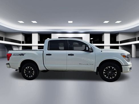 Used 2018 Nissan Titan PRO-4X w/ Pro-4x Utility Package image 6