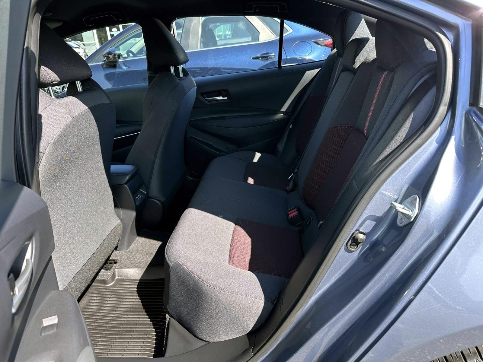 Used 2024 Toyota Corolla SE FWD image 12