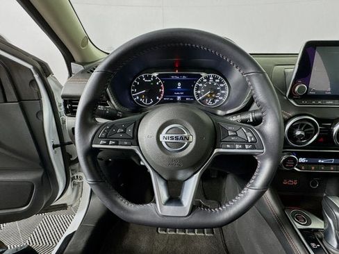 Used 2021 Nissan Sentra SR image 11