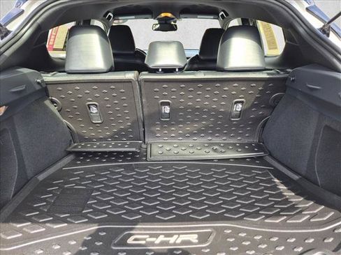 Certified 2019 Toyota C-HR Limited FWD image 6