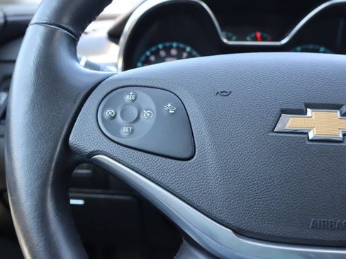 Used 2014 Chevrolet Impala LT FWD image 7