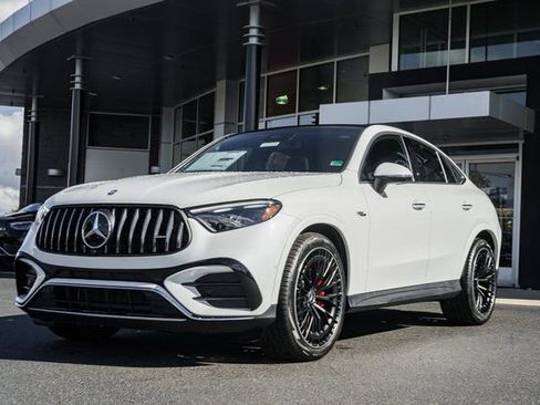 New 2026 Mercedes-Benz GLC 43 AMG 4MATIC Coupe image 3