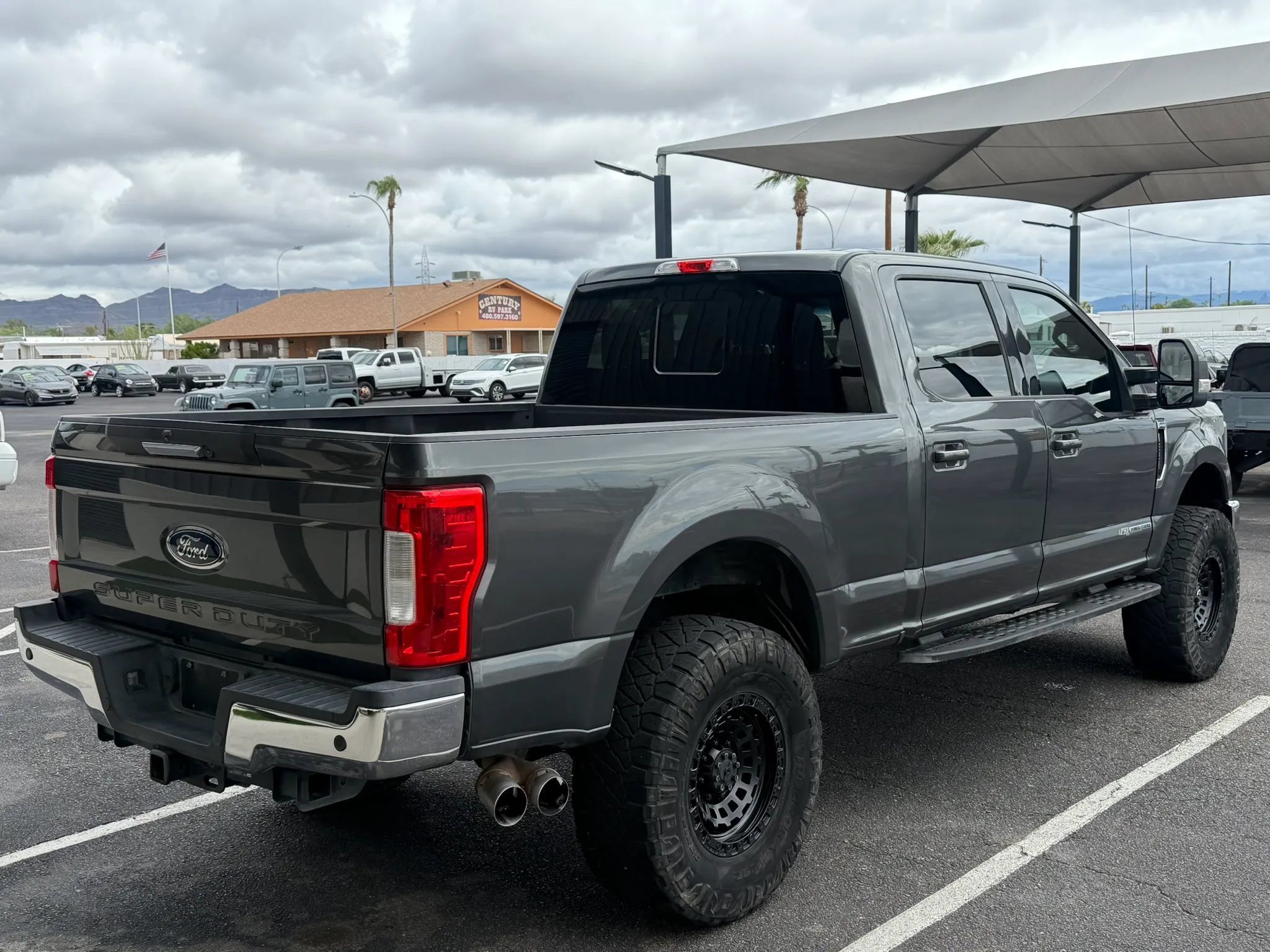 Used 2018 Ford F350 Lariat AWD/4WD image 12